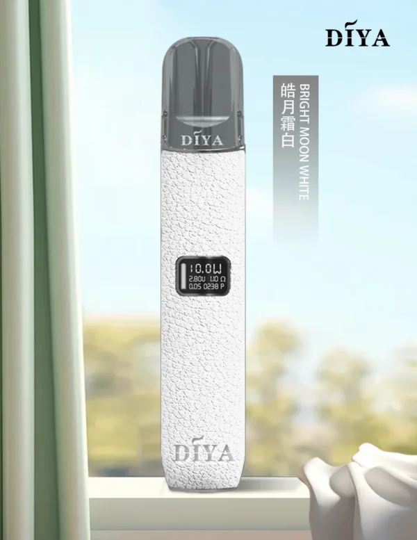 DIYA 叮啞 一代通用皮革主機｜內建 LED 顯示螢幕與 8W-10W 雙檔切換，搭配 380mAh 穩定續航並適配一代煙彈