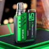 SP2S 思博瑞 MAX 專用換彈主機｜內建高清顯示螢幕即時監控，配備 6W-17W 寬幅功率調節與 800mAh 超強續航，專適配 MAX 煙彈系統