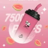 VAKA 奶茶杯 7500口 拋棄式電子煙｜具備 15ml 巨量裝與冰感水果奶茶系專屬口味，採用 3% 尼古丁鹽順滑擊喉感，搭配萌熊貓造型與 600mAh 可充電續航