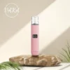 vaka皮革主機一代通用-3.webp VAKA 義大利真皮 一代通用主機|具備義大利真皮工藝與智能 LED 顯示螢幕,搭載 8W/10W 雙檔功率調節與 380mAh 長效快充技術,穩定輸出不波動,完美適配一代煙彈